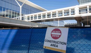 LAX’s oft-delayed people mover won’t open until next year – Daily News