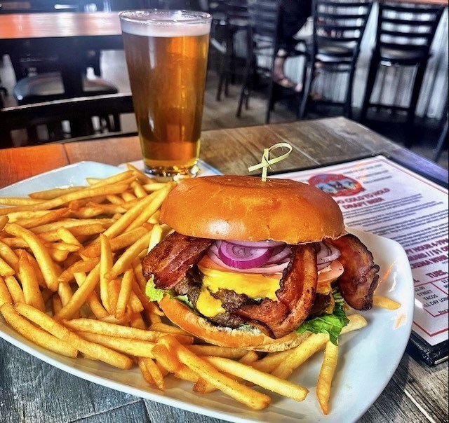 Burger week returns to Long Beach with specials starting Sept. 13 – Press Telegram