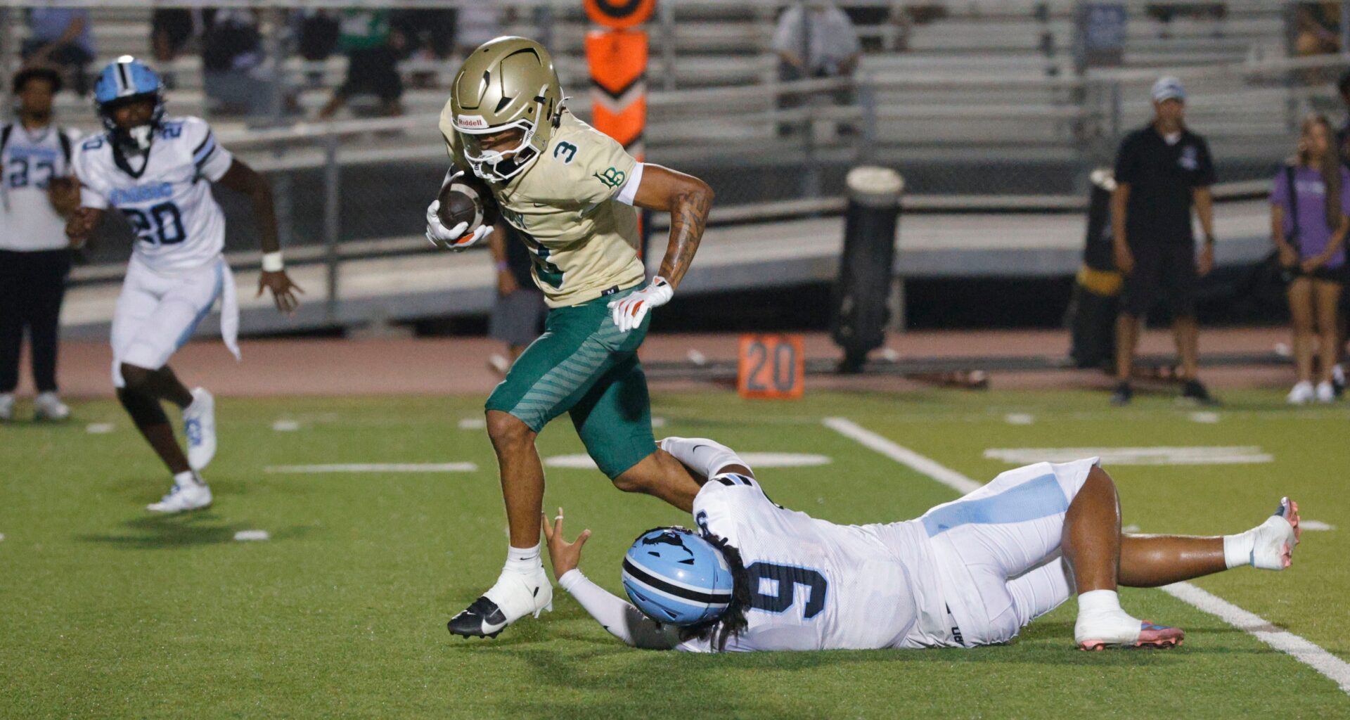 Long Beach Poly football’s slow start dooms them in loss to Carson – Press Telegram