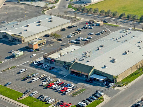 SRS Real Estate Arranges $11.7M Sale of Lumberjack Square Shopping Center in Bakersfield, California
