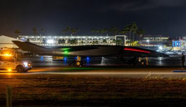 Mystery Black Jet at Long Beach Airport Identified as Aevum's RAVN X