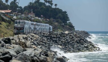 Rail line closes due to big wave, high tide damage in south O.C. – Orange County Register