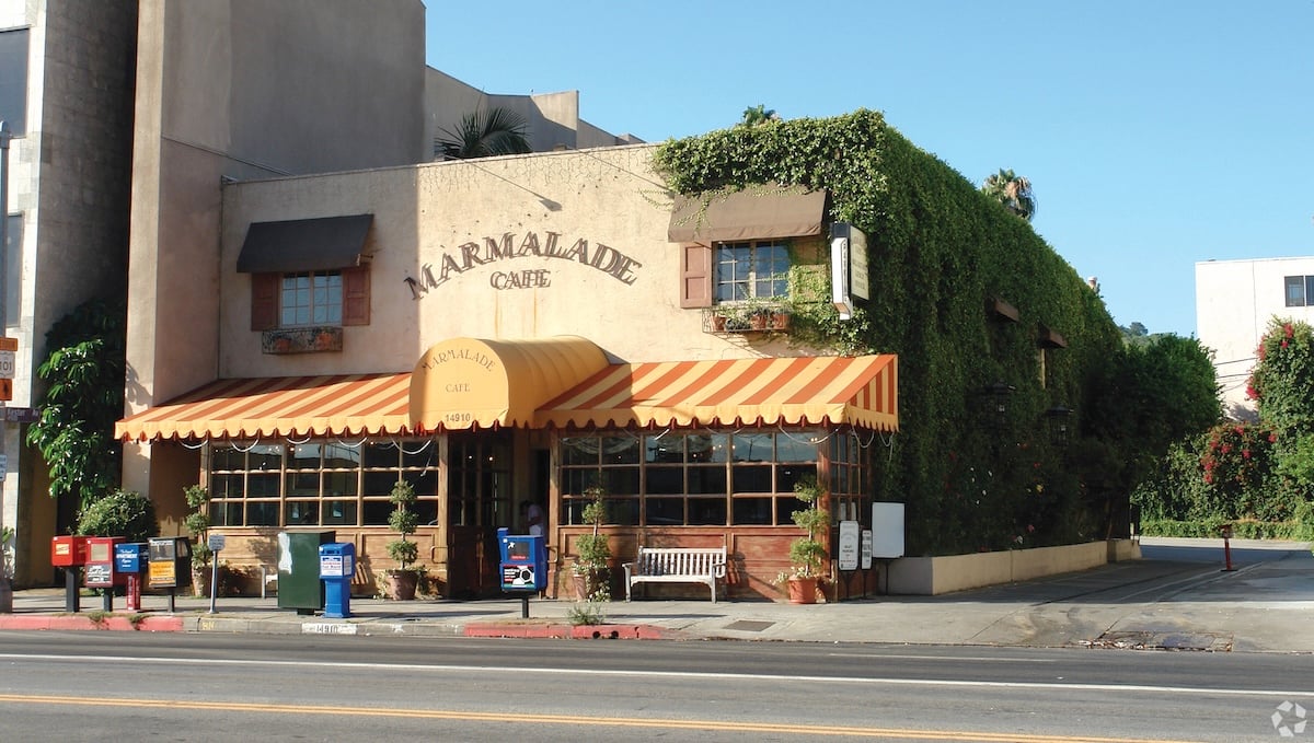 Distressed Marmalade Cafe Files for Chapter 11