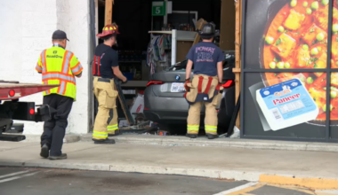 Car crashes into North Park Produce Store in Poway – NBC 7 San Diego