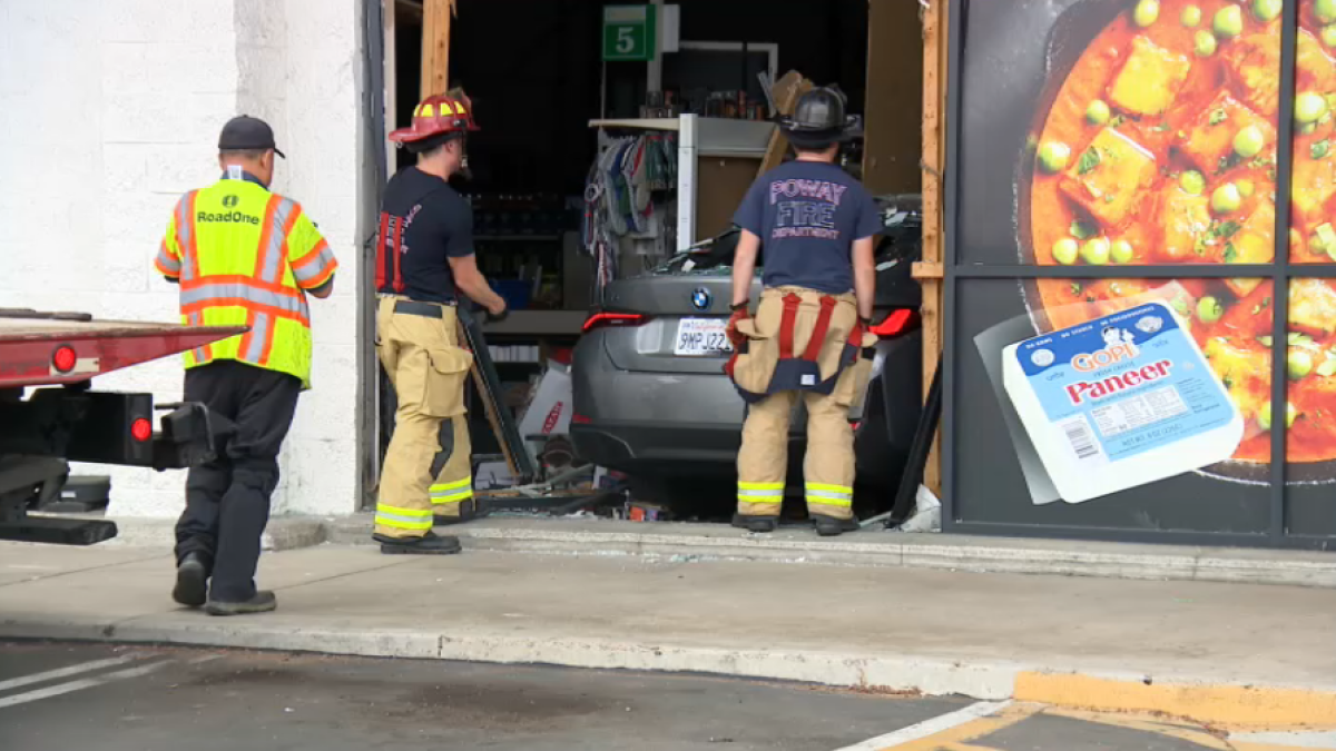 Car crashes into North Park Produce Store in Poway – NBC 7 San Diego