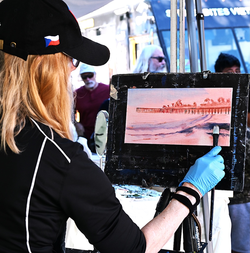 Los Gatos Art & Wine Fest delights with music, painting and food | Los Gatan