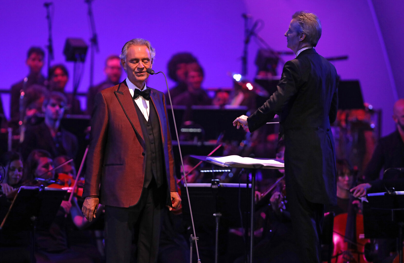 Andrea Bocelli Marks ‘Romanza’ Anniversary at Hollywood Bowl