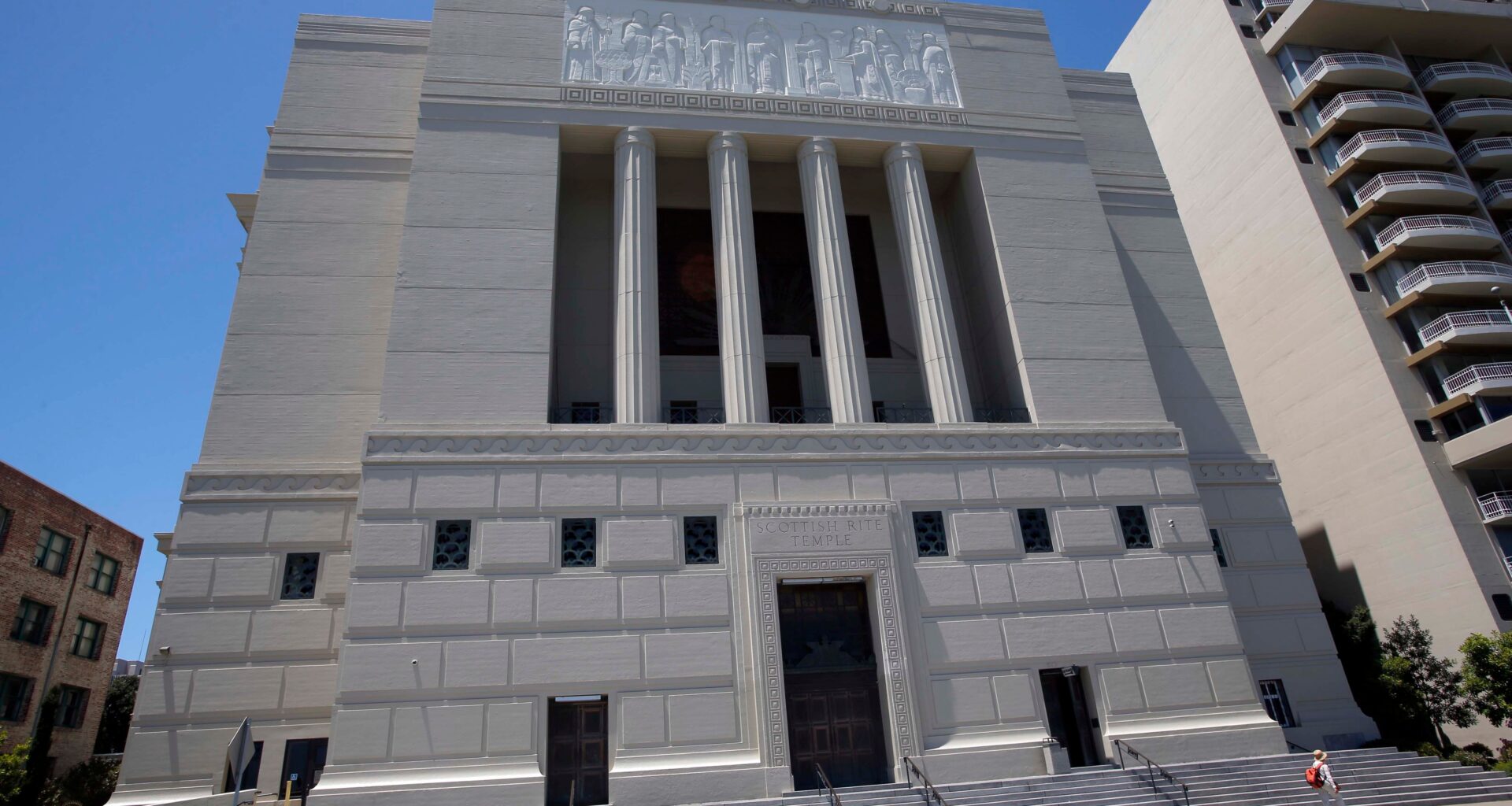 Arts-oriented buyer eyes historic "jewel box" building in Oakland