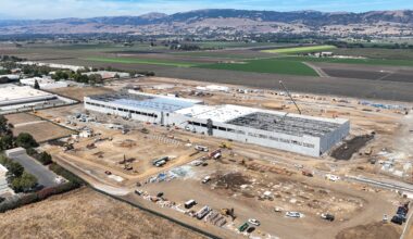 Bay Area data center boom sparks backlash as cities race to regulate Big Tech