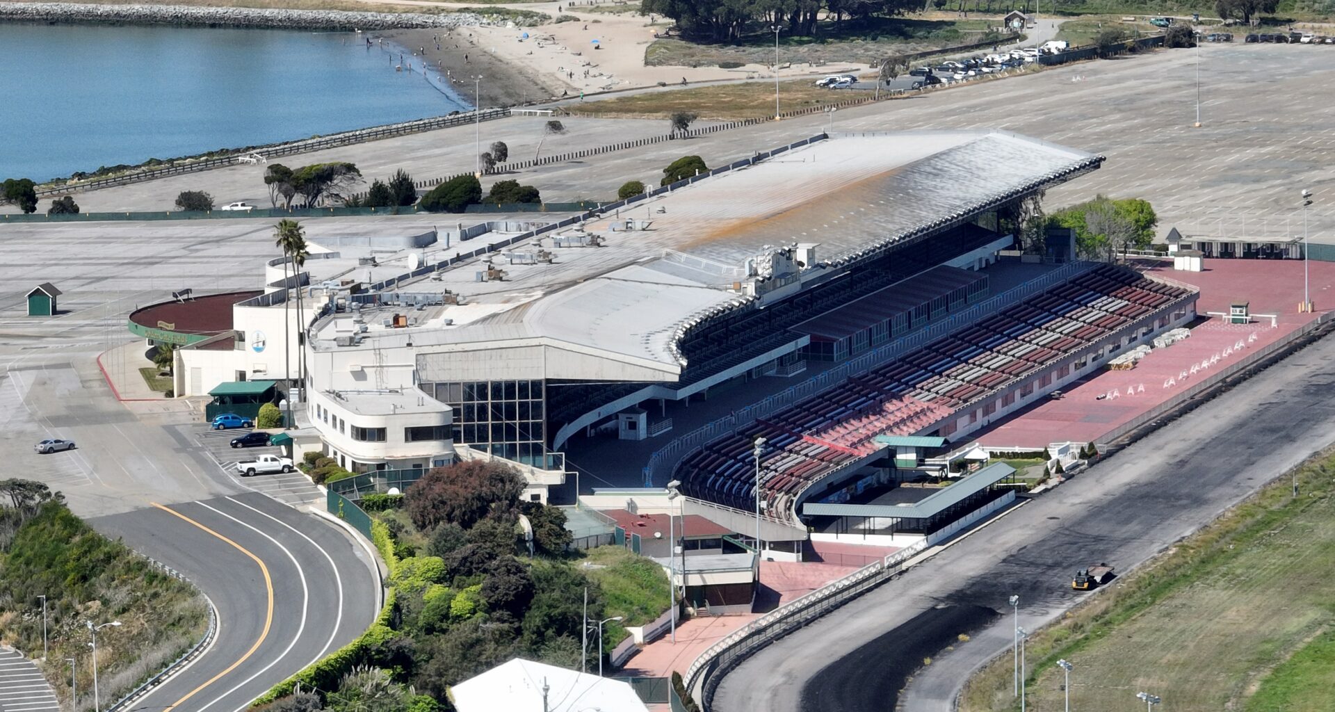 Albany weighs future of Golden Gate Fields amid budget concerns