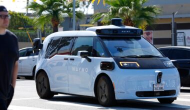 Gloria still backs deployment of robotaxis in San Diego despite city council’s opposition – San Diego Union-Tribune
