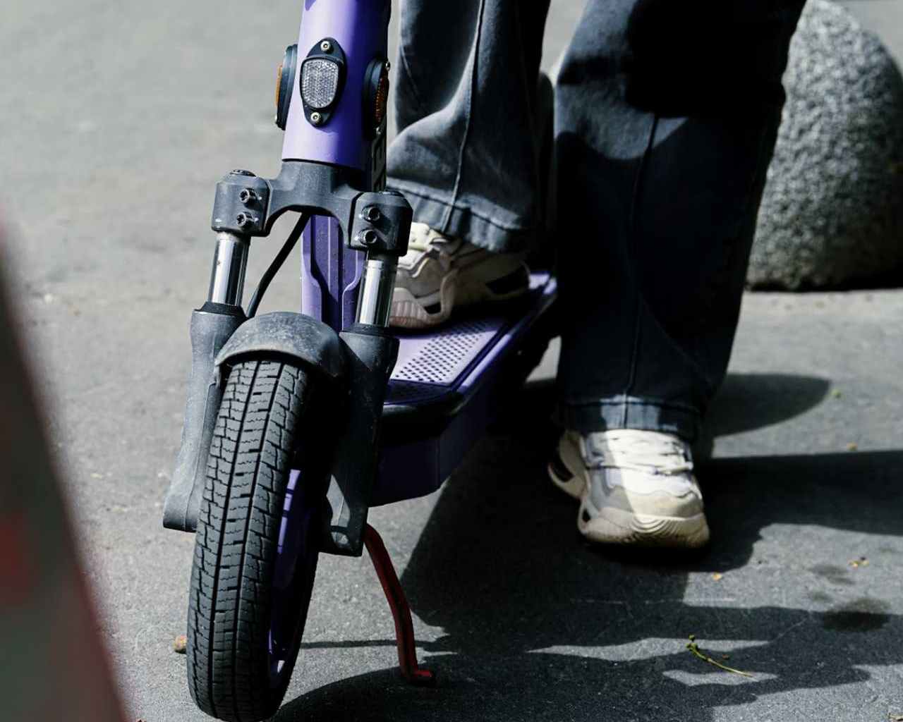 E-Scooter Rider Critically Hurt In North Long Beach Crash: Police