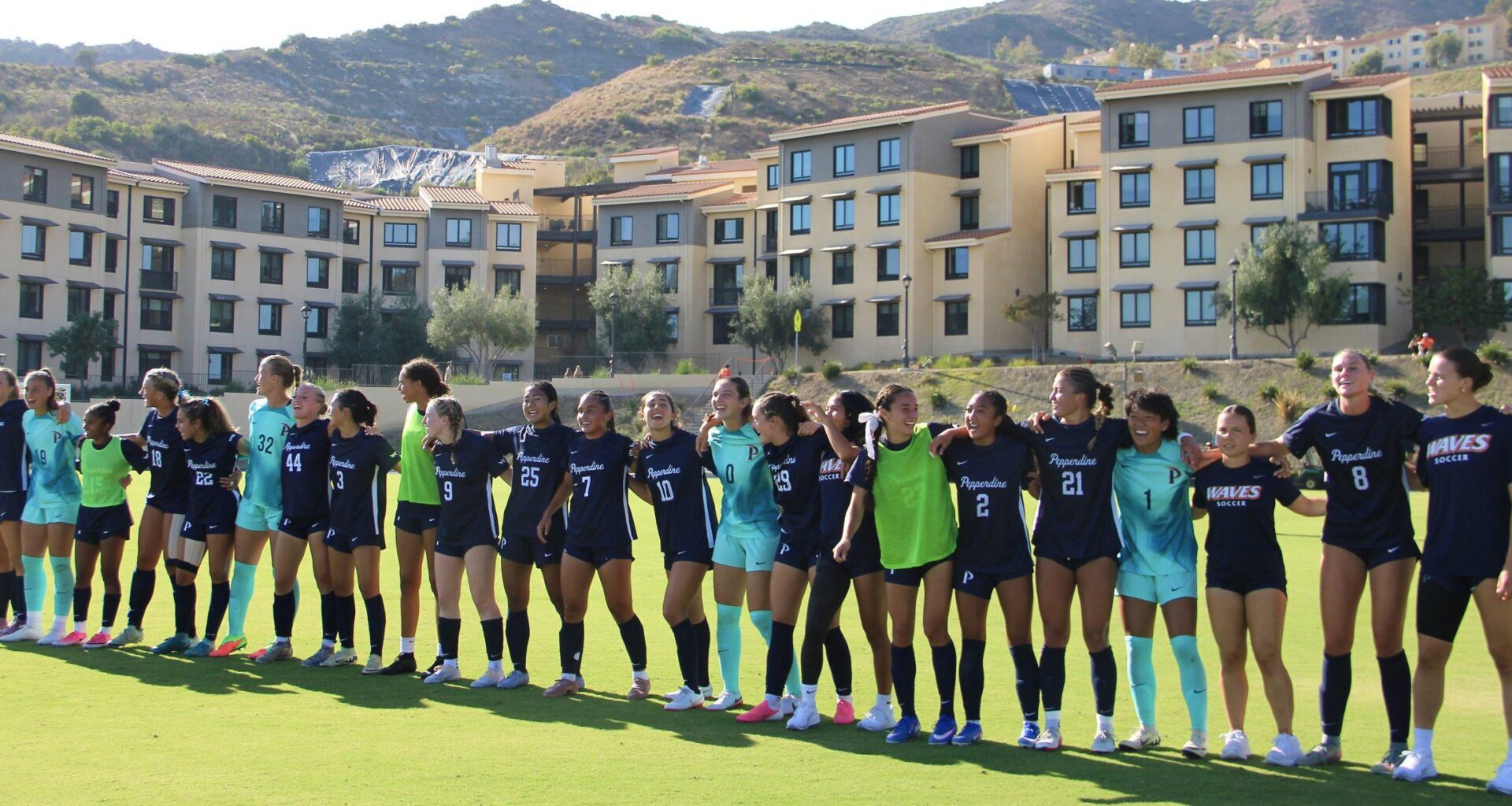 Women's Soccer Storms Past Fresno State to Close out Road Trip