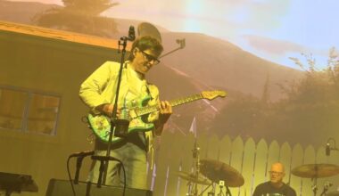 Weezer Open "The Gathering" Tour in Sacramento: Setlist + Videos