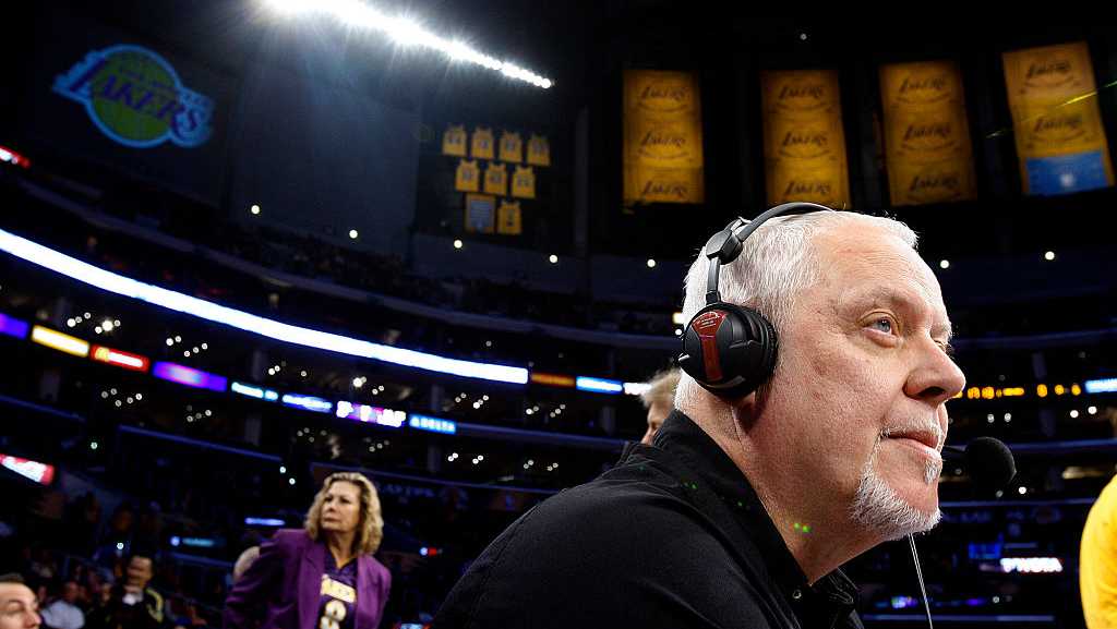 Lawrence Tanter, longtime Los Angeles Lakers PA announcer, dies at 76