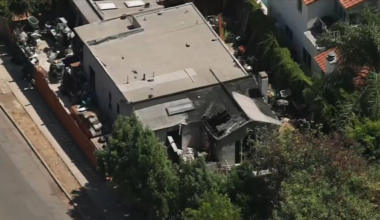 Neighbors plea for help about Beverly Grove ‘problem property’ – NBC Los Angeles