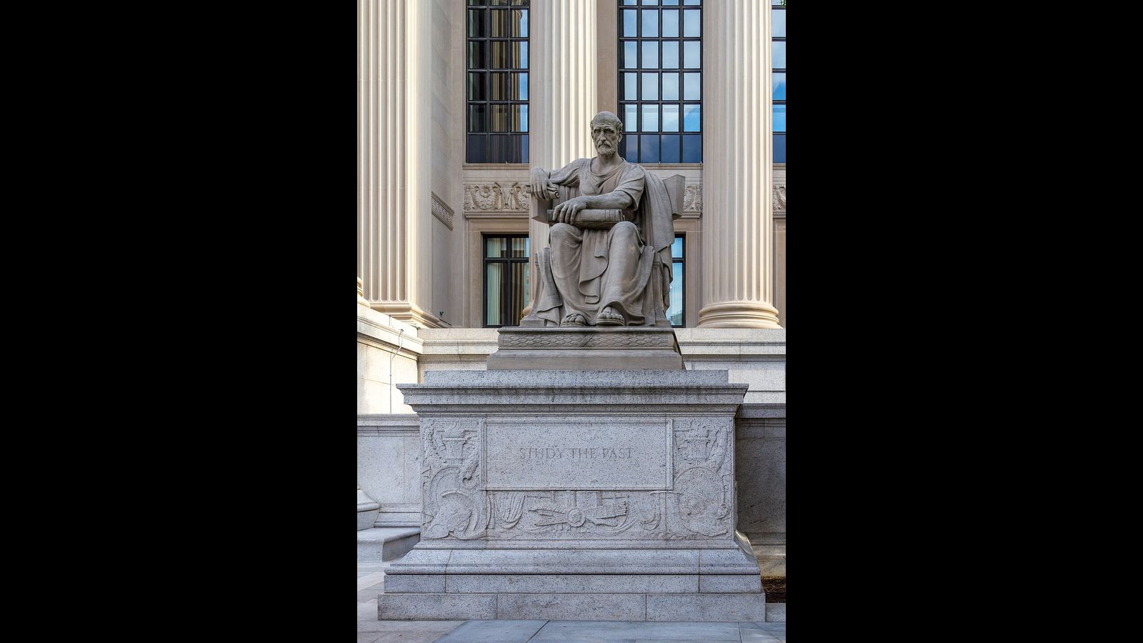 The US National Archives to close facilities in San Francisco and Chicago