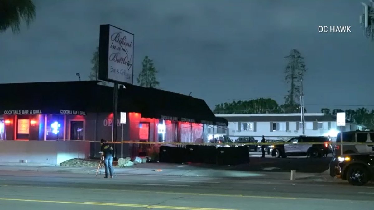 Man dies after scuffle with security guard at bar in Orange – NBC Los Angeles