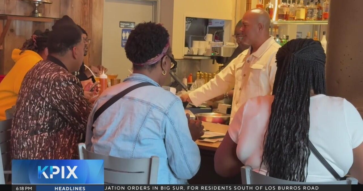 Beloved restaurant Home of Chicken and Waffles in Oakland closing