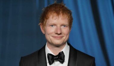 Ed Sheeran opens solo concert with statement on Gaza situation