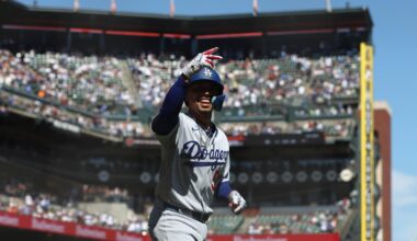 Kiké Hernández hits tiebreaking home run leading off 9th to lift Dodgers over Giants 4-3