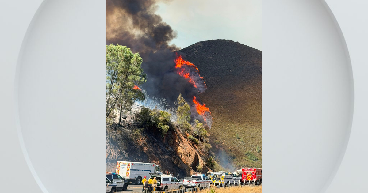 30-acre Colorado Fire forces evacuations in Mariposa County