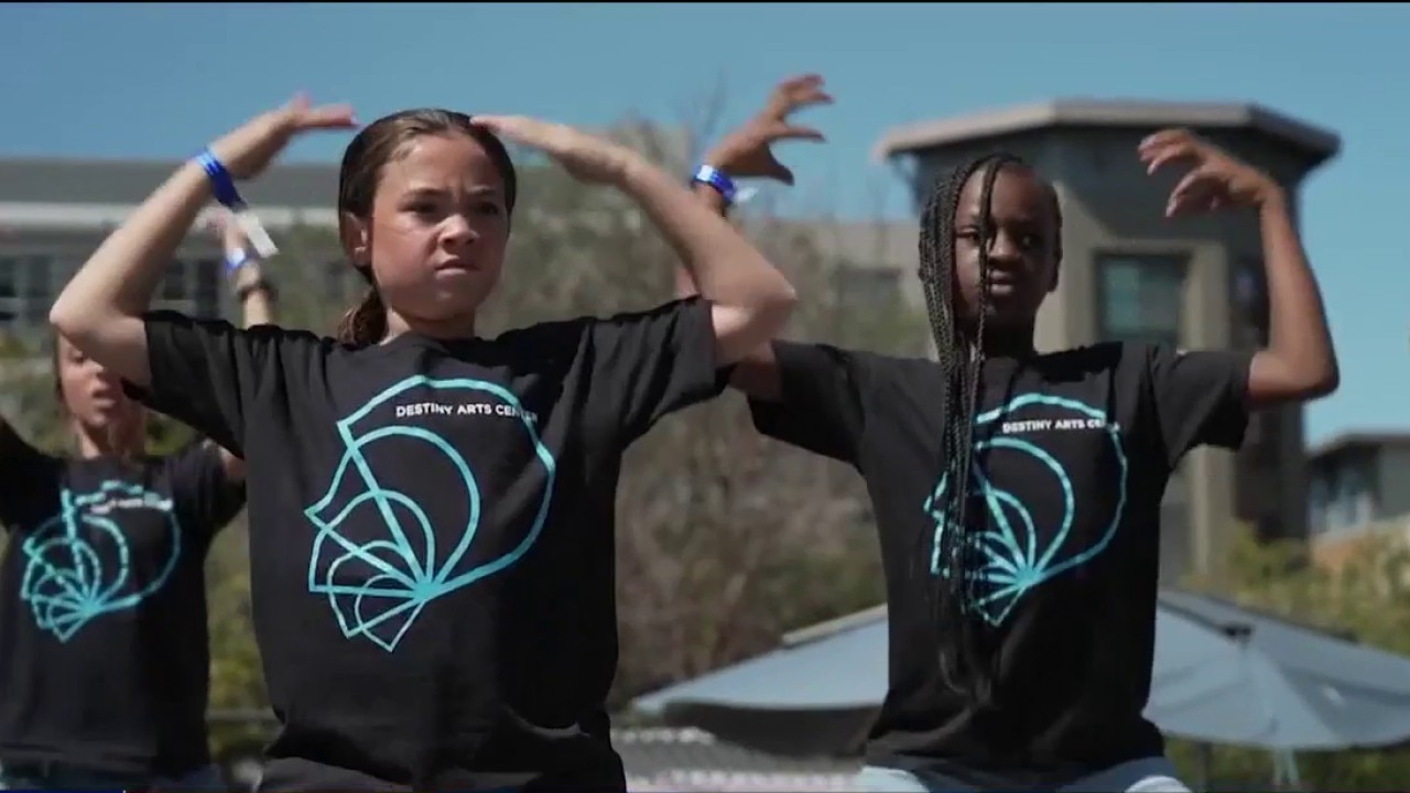 Leaders organize youth gatherings at Offline Oakland