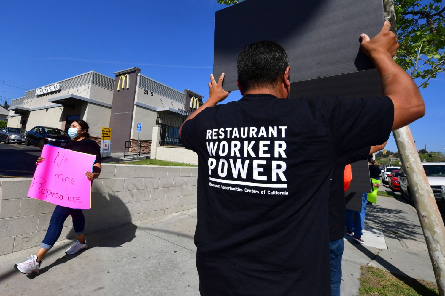 L.A. City Council Advances Fast-Food Worker Protections