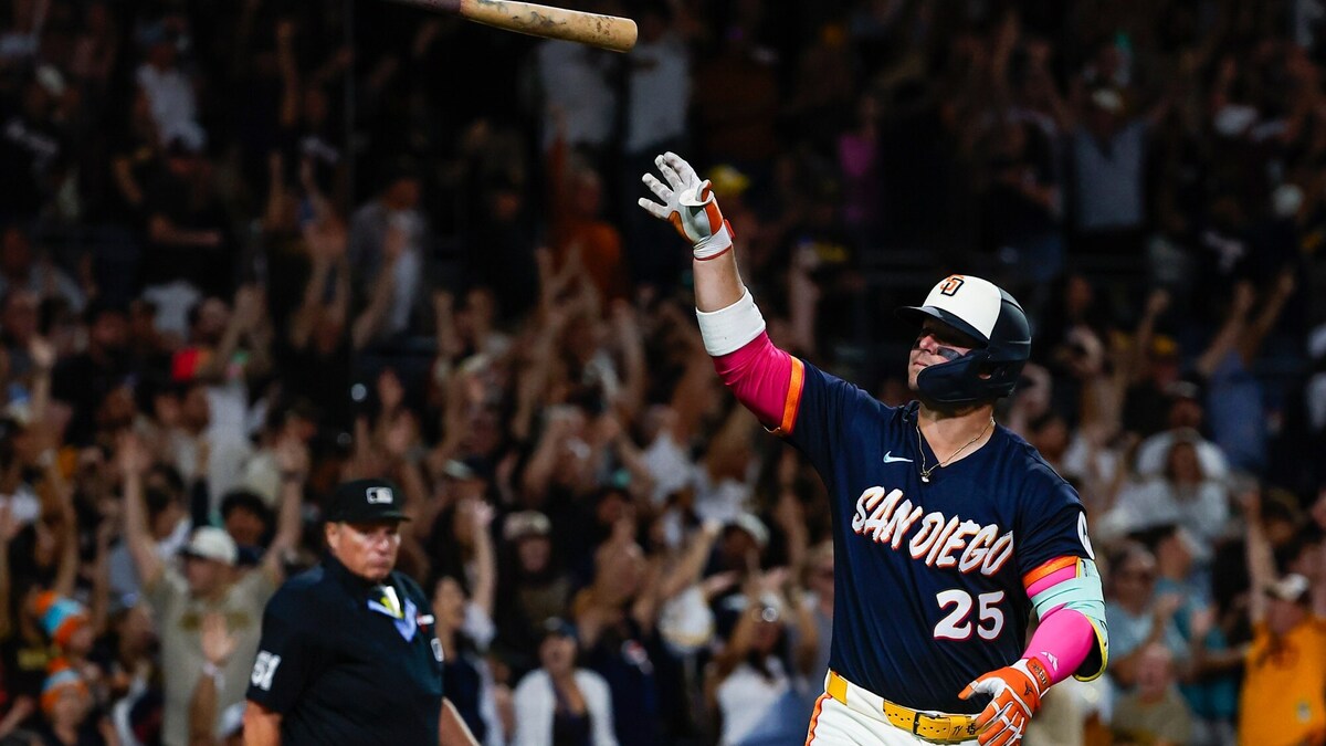 Padres surge past Marlins, strengthen grip on postseason spot