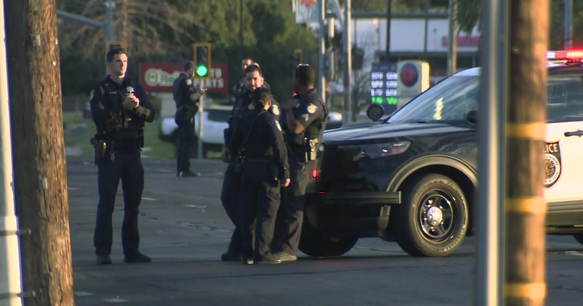 Man injured in apparent drive-by shooting in Sacramento, police say
