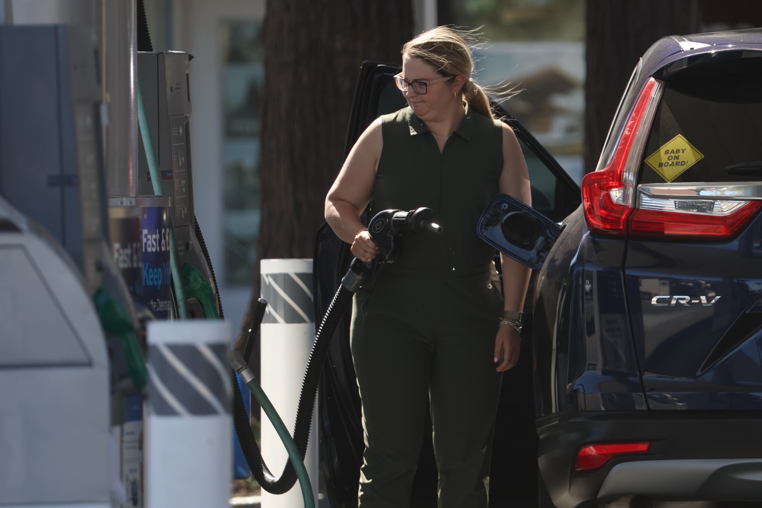 Record Diesel Prices Could Impact L.A. Labor Day Travel