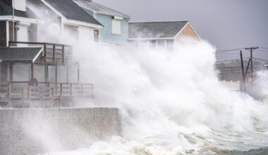 Nor'easter brings powerful winds, severe flooding to the East Coast