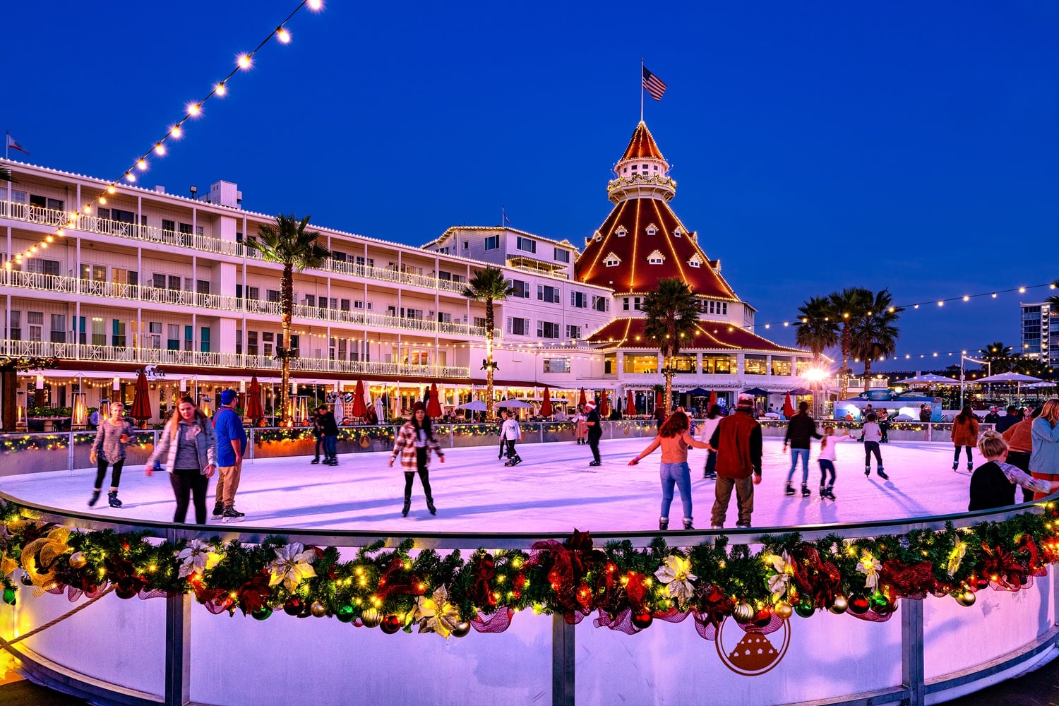 Hotel Del Holiday Special: A Timeless Experience