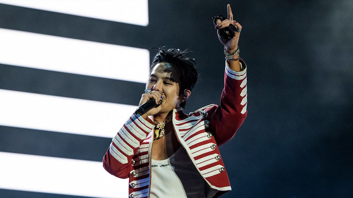 G-Dragon Tells Fans BIGBANG is 'Truly Back' at Oakland Concert