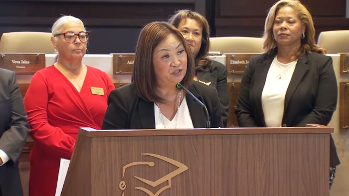 Fresno Unified restores field trips for one year after $1.5 million donation