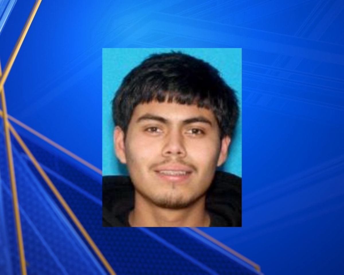 Bakersfield PD searches for man suspected of hit-and-run crash that critically injured child, 5