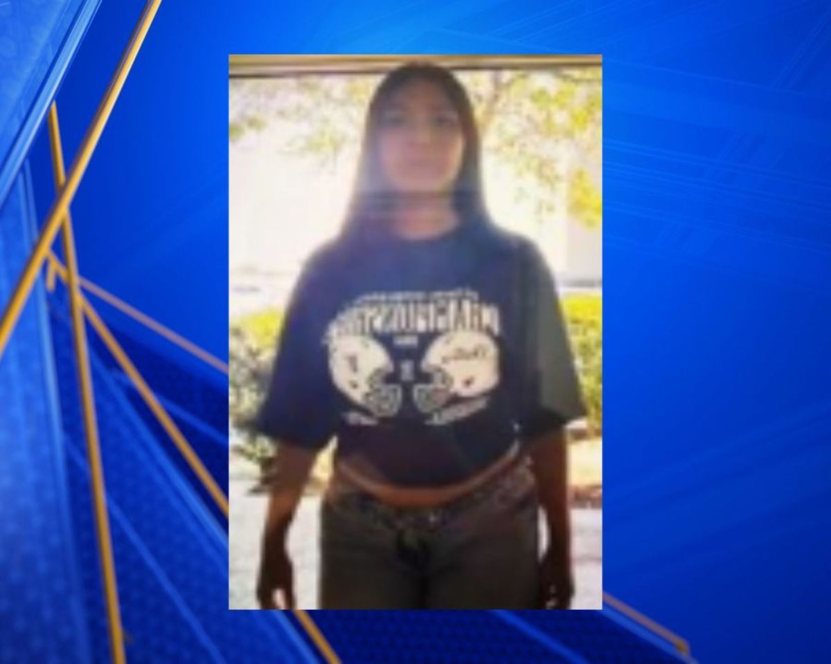 Bakersfield police seeking help locating missing teen last seen near BHS
