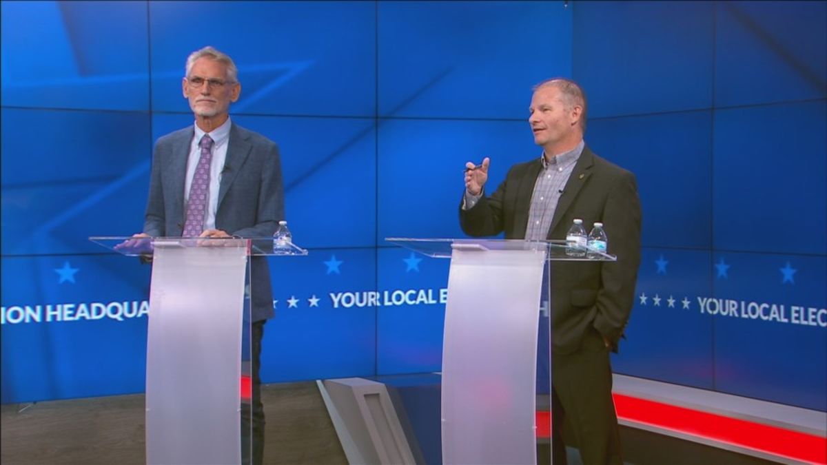Bakersfield Ward 4 candidates Smith, Crowl meet on debate stage, spar over city finances