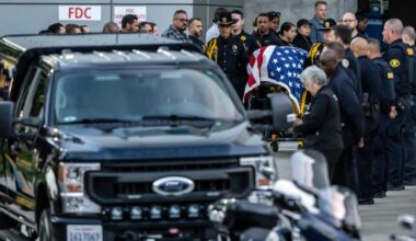 Parole agent honored for heroism during Oakland shooting