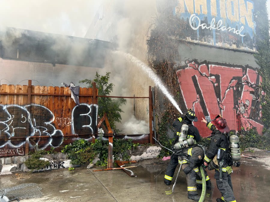 Fire at 6th and Webster in Oakland draws response from 30 firefighters