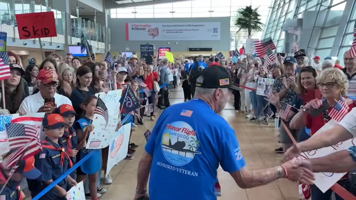 ‘I’m going to remember this forever’: Honor Flight veterans return home to San Diego