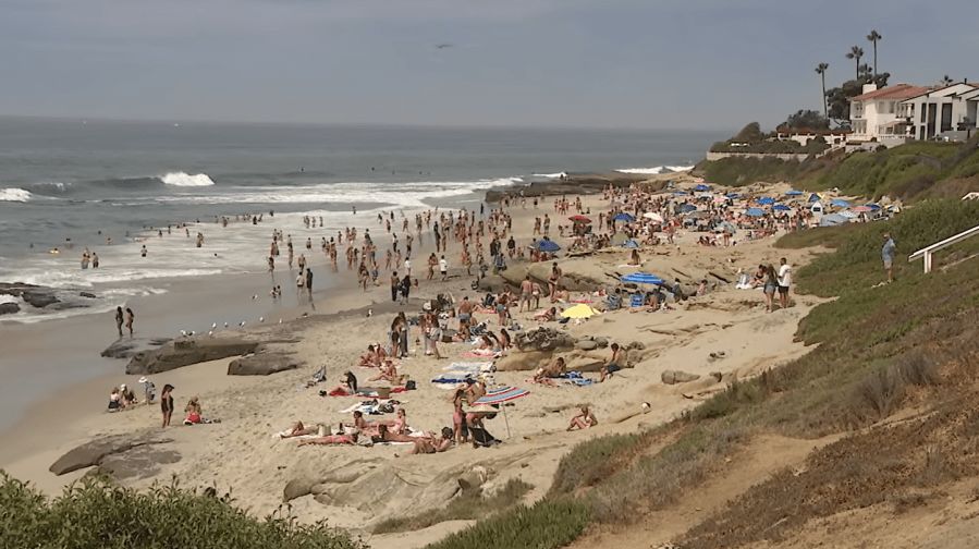 Crowds flock to San Diego beaches for Labor Day