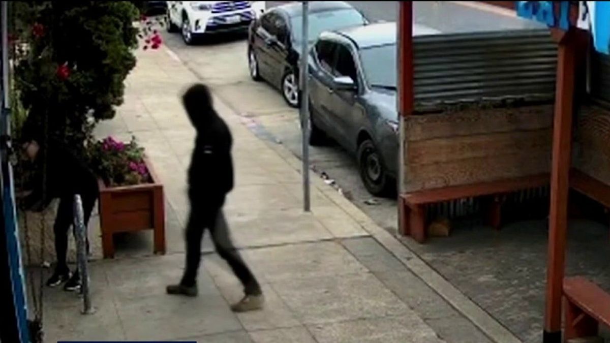 Suspect arrested in attack of woman as she opened West Oakland restaurant