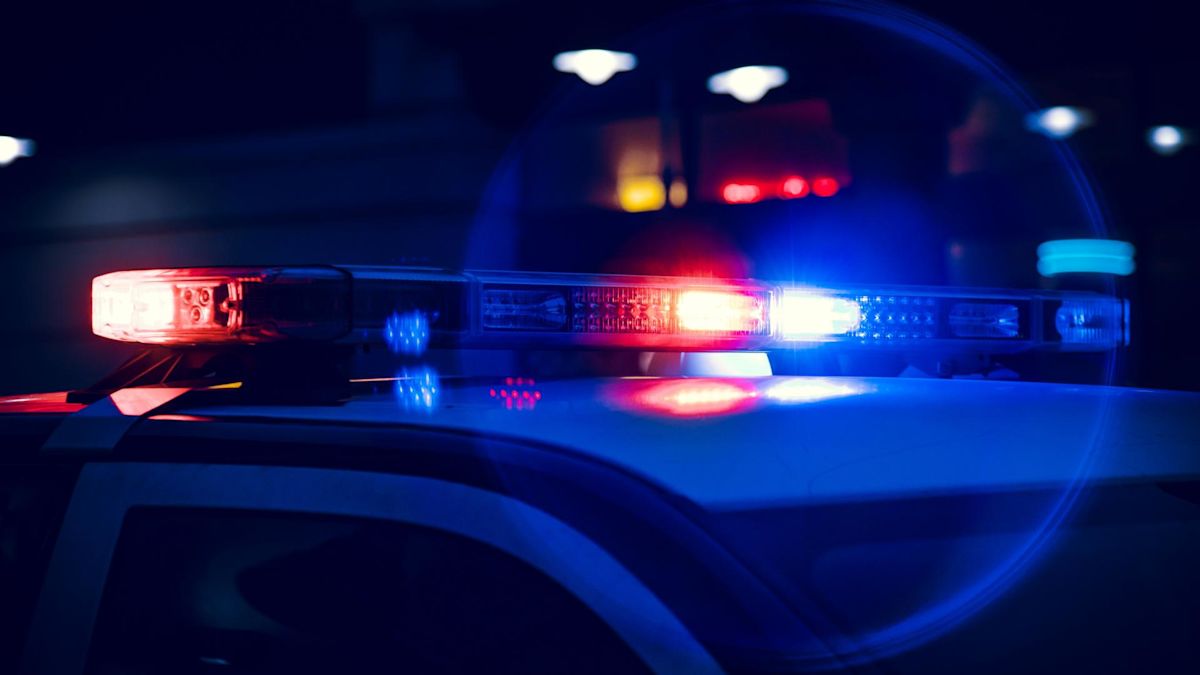 Man hospitalized after stabbing during large fight in West Sacramento
