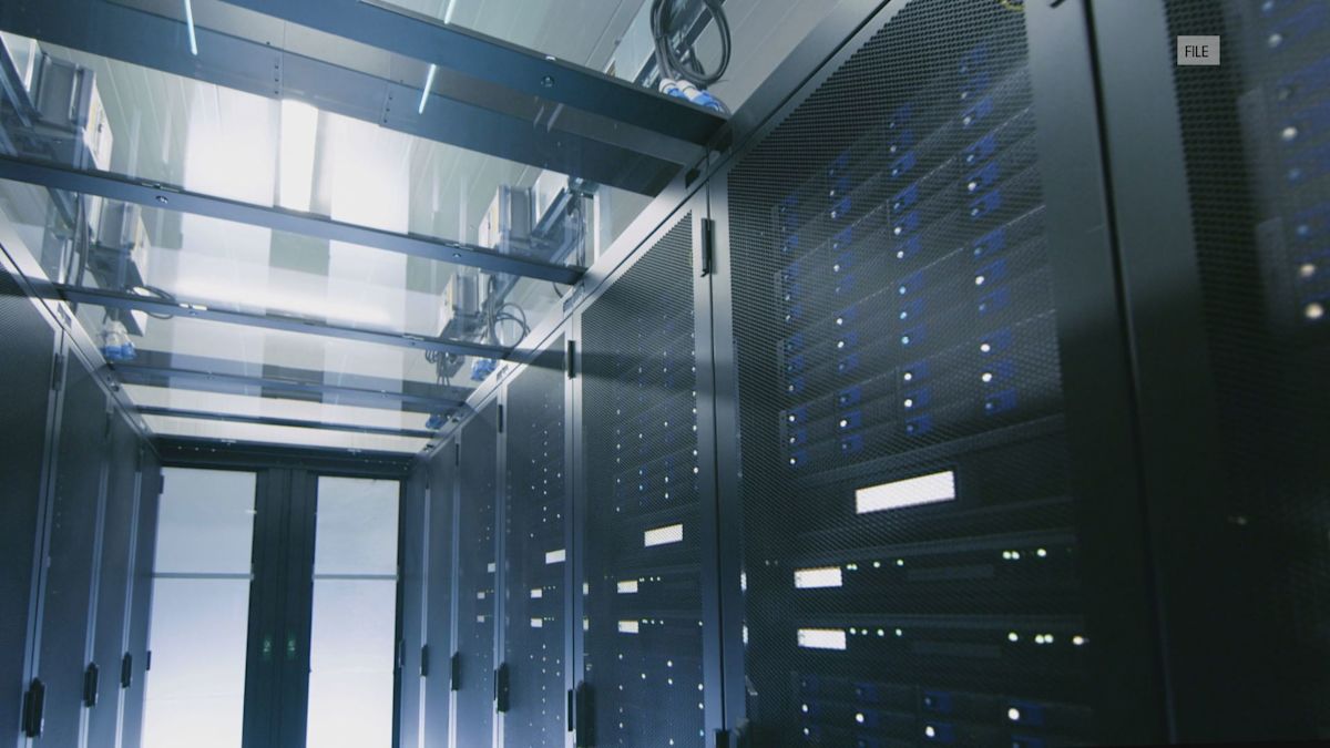 Sacramento weighs data center policy as residents raises concerns