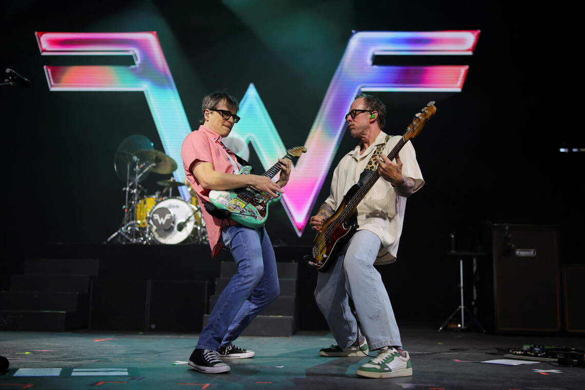 Grammy Award-winning band Weezer kicks off tour at Sacramento’s Golden 1 Center