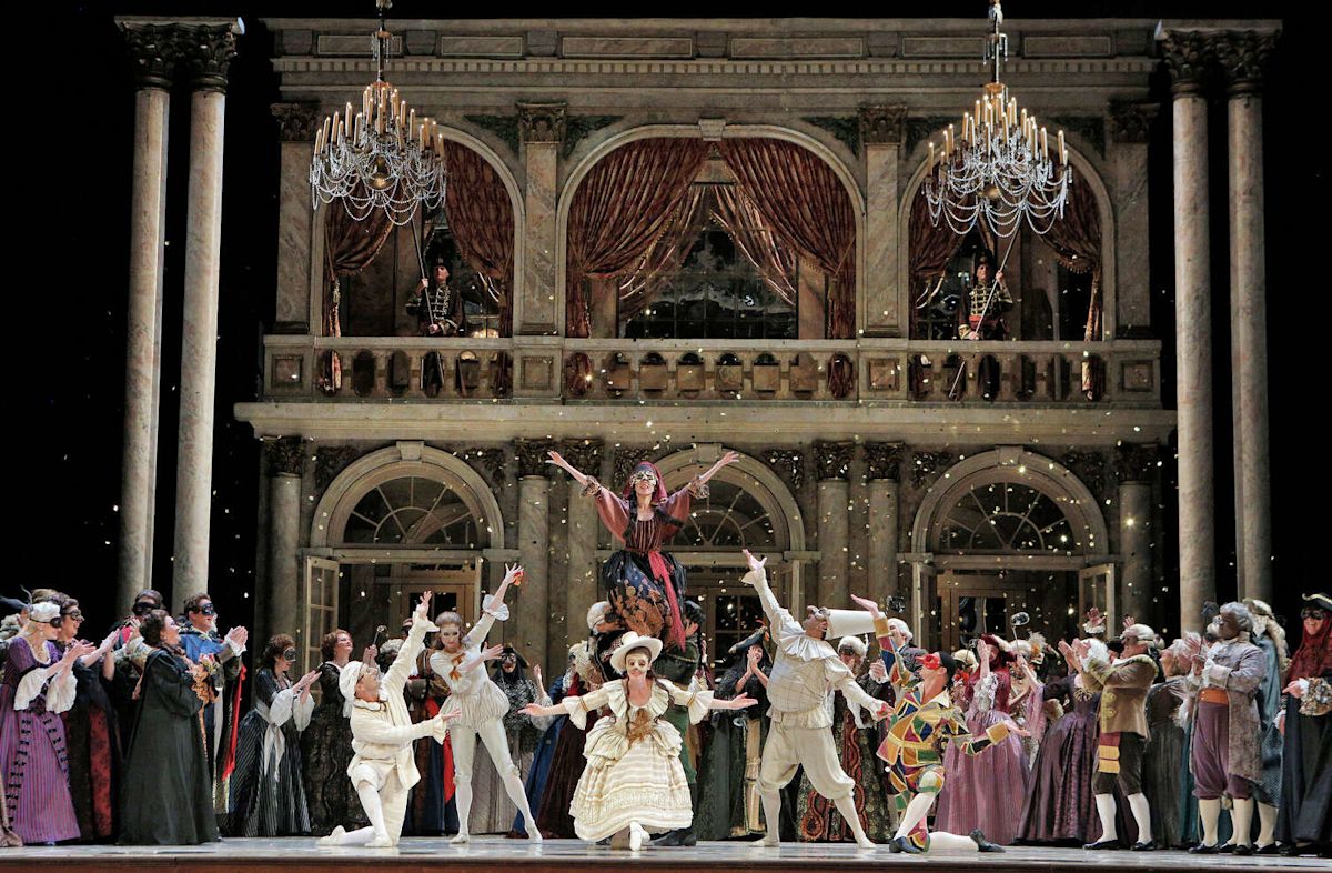 San Francisco Opera revives in-person costume sale in time for Halloween