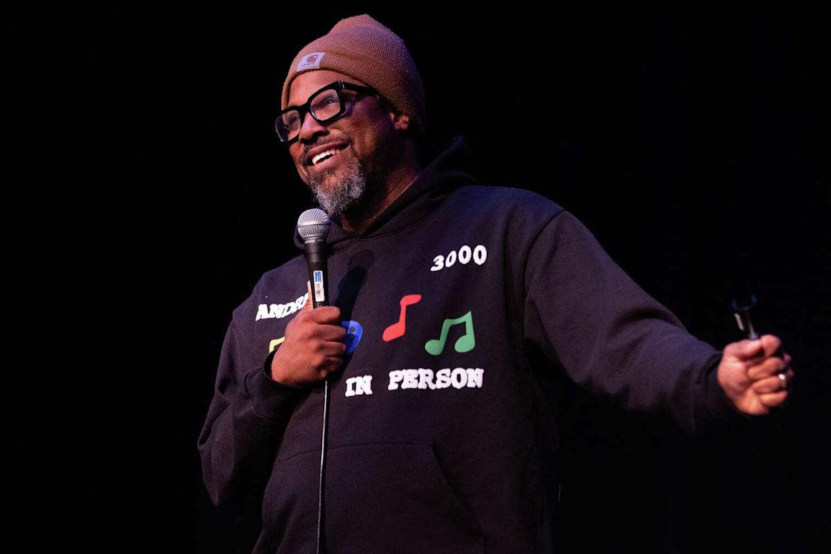 Oakland comic sets stand-up show for Stanford University
