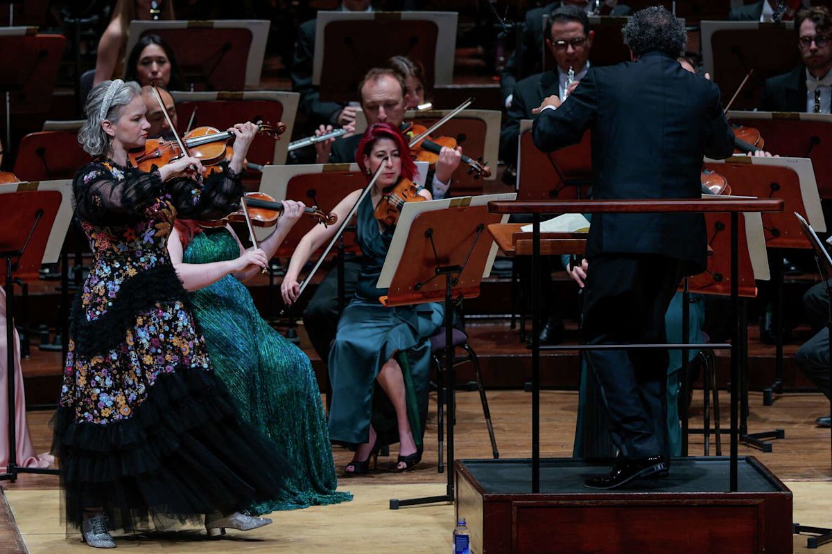 San Francisco Symphony opens season with Hilary Hahn, Elim Chan buzz