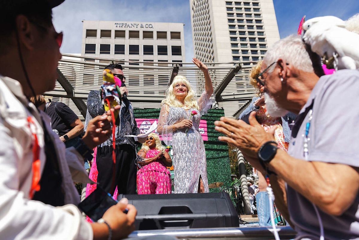 'None of y'all working 9 to 5': San Francisco shows up for Dolly Parton Day